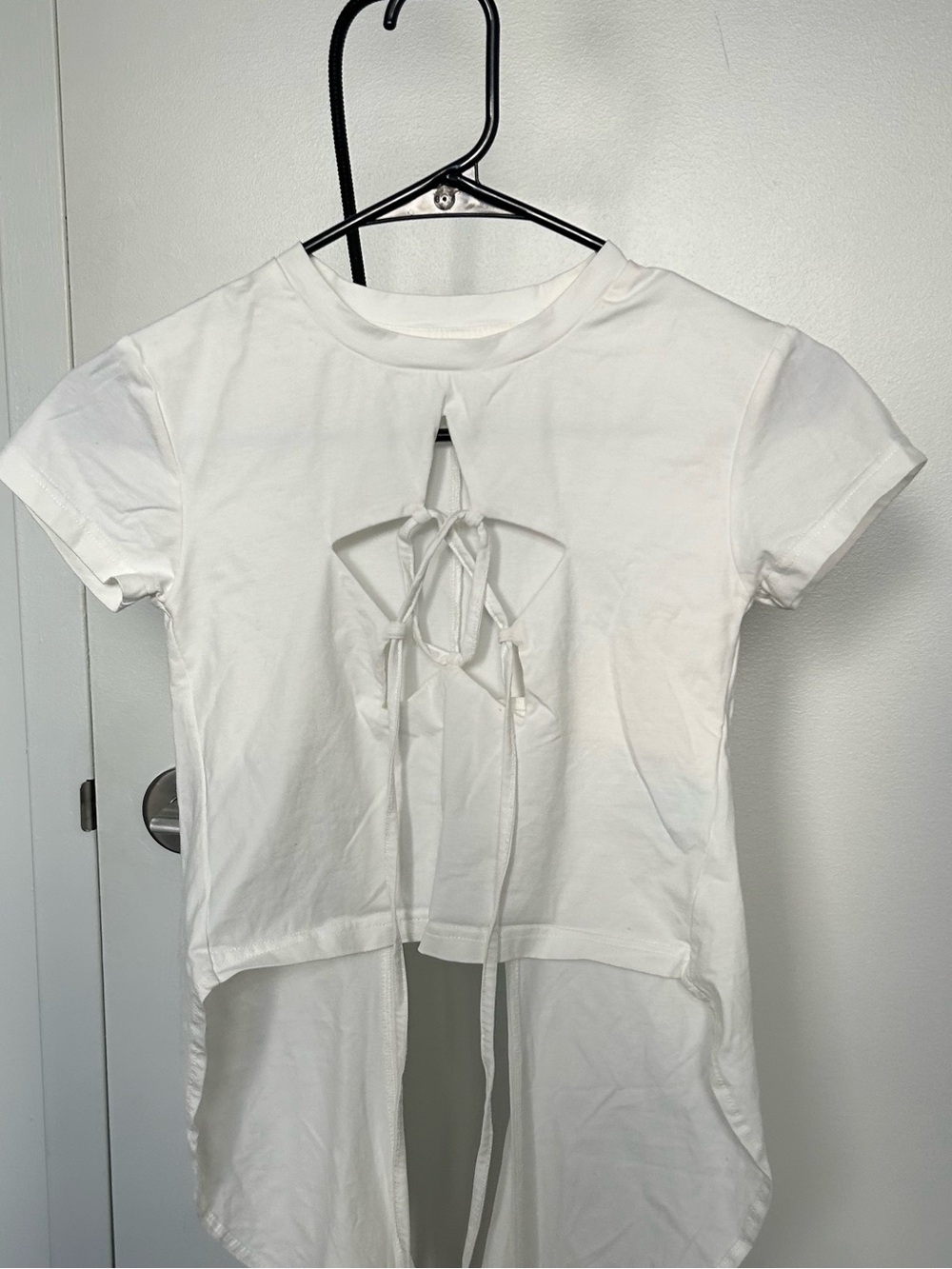 White Y2K Star Cutout Tie-Front Asymmetrical T-Shirt